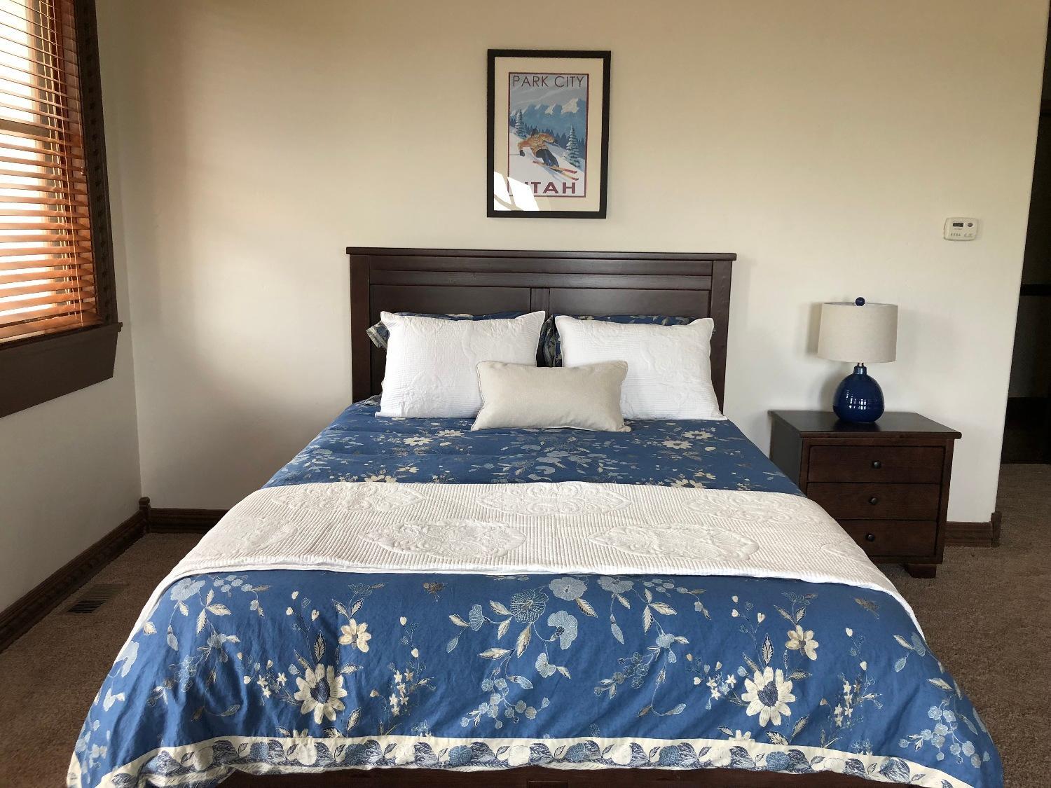 Five Bedroom on Cove Hollow Main image 1
